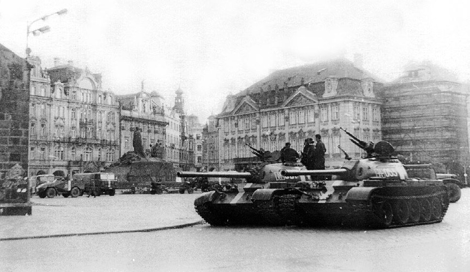 Sowjetische Panzer in Prag 1968 - foto: ALDO46 (CC BY-SA 3.0)