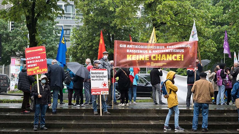 Bedingungsloser Freispruch für alle zehn Angeklagten!