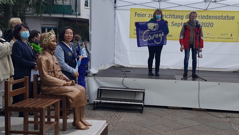 Berliner Senat beugt sich Tokios Diktat und entfernt die Friedensstatue der „Trostfrauen“