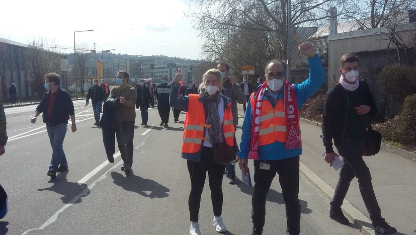 Wir wollen 4 Prozent und Arbeitszeitverkürzung bei vollem Lohnausgleich