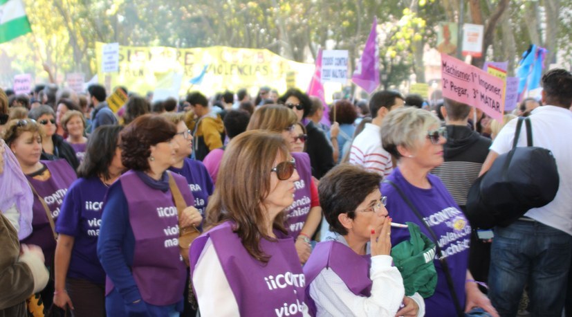 Vertrauen auf die eigene Kraft – statt Verlassen auf Frauen in Führungspositionen!