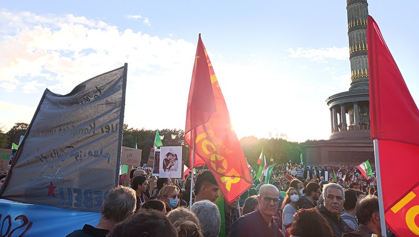 Machtvolle Großdemonstration und Kampf um die Richtung der revolutionären Gärung im Iran