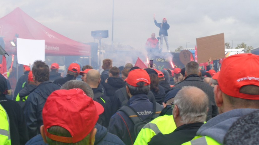 Warnstreik bei Daimler Truck und Evobus