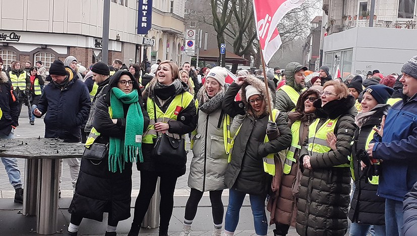 Frauen-, Umwelt- und Gewerkschaftsbewegung Hand in Hand