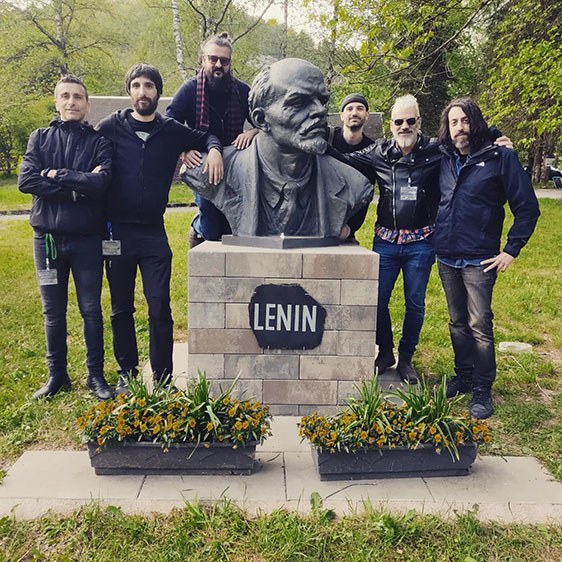 Nuju mit Lenin