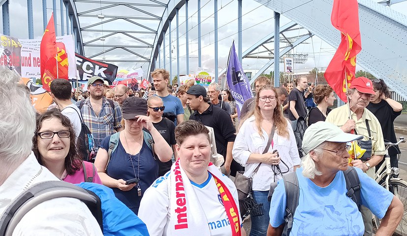 AfD-Parteitag: Faschistoide Forderung nach "millionenfacher Remigration"