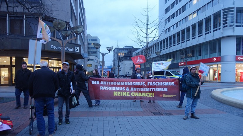 Ist Höcke ein Faschist oder ein "Rechtsradikaler"?