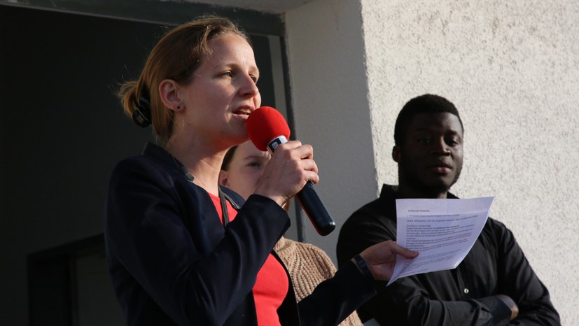 Wir protestieren gegen die Anzeigen der Polizei gegen Lisa Gärtner und Ulja Serway