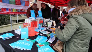 Literatur-Empfehlungen zu den Protesten gegen die 60. Münchner Sicherheitskonferenz