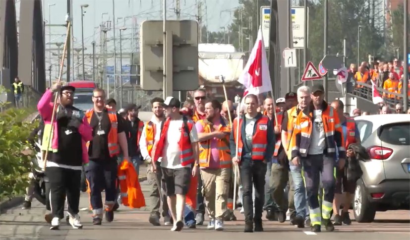 Hafenarbeiter mit neuen Massenprotesten