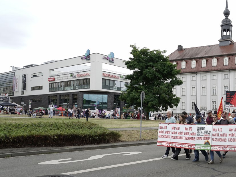 600 Teilnehmerinnen und Teilnehmer beim MLPD-Wahlkampfauftakt in Gera