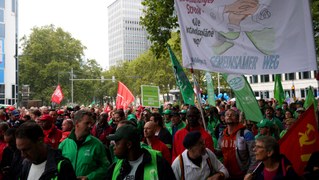 Solidaritätsdelegation zum nationalen Aktionstag: „L’industrie est à nous!“