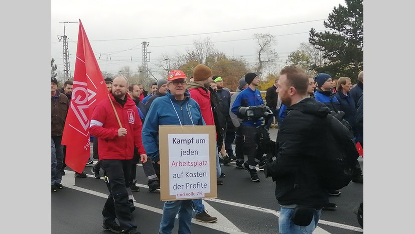 3700 Kolleginnen und Kollegen beteiligen sich an Warnstreik, Sternmarsch und Kundgebung