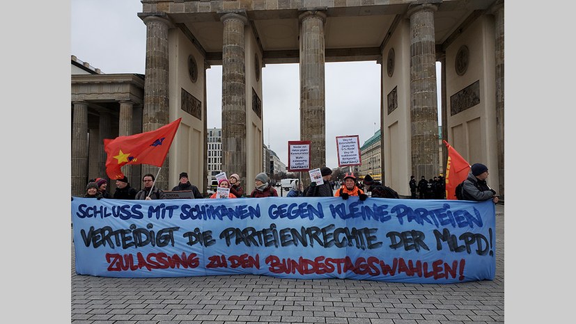Bundeswahlleiterin zieht die Reißleine und nimmt ihr angedrohtes Verbot einer Wahlteilnahme der MLPD an der Bundestagswahl zurück!