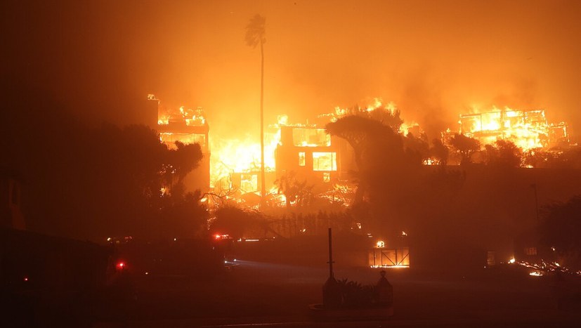 Verheerende Waldbrände in Los Angeles – 1500 Feuerwehrleute im Einsatz