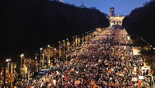 Demonstrative Geschlossenheit für eine reaktionäre Wende!