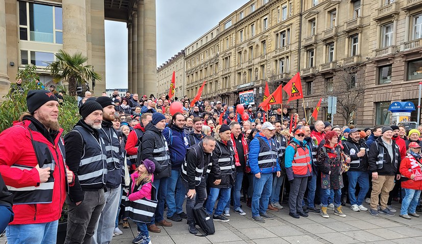 25.000 Metaller, Metallerinnen und weitere Gewerkschafter beim gewerkschaftlichen Aktionstag