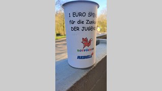 Rotfüchse bei der Gewerkschaftskundgebung in Köln