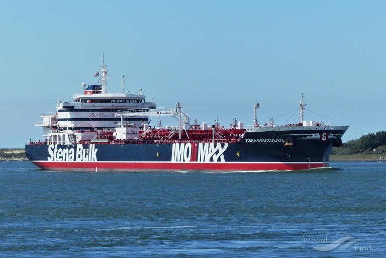 Schiffskollision in der Nordsee: Tanker brennt!