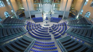 Friedrich Merz im ersten Wahlgang als Kanzler gescheitert - Debakel für die neue Regierung bevor sie überhaupt antritt – offene politische Krise verschärft sich