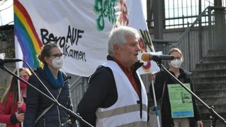 Parlamentsarbeit muss der Entwicklung eines breiten Volkswiderstands dienen