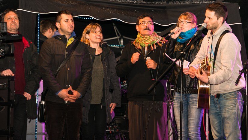 Kommt zum Fest Zehn Jahre Kobanê-Brigaden