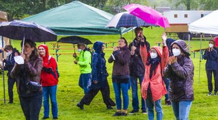 Wen kann Regen schrecken? Uns nicht!