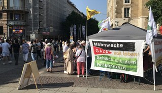 Mahnwache in Stuttgart: Schluss mit dem Völkermord in Gaza