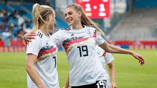 Zur Bezahlung von Frauen-Fußballnationalmannschaften