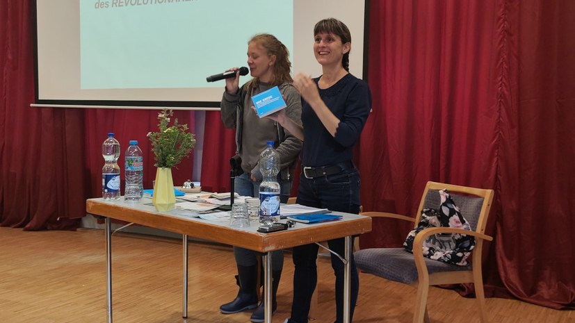 Ein Buch über Kultur auf dem Sommercamp?