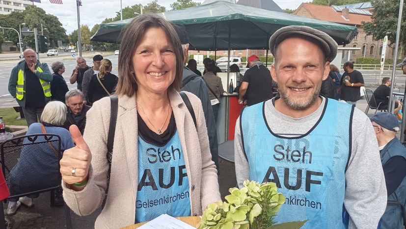 Reichhaltiges Büffet und ausgelassene Stimmung beim Kulturfest mit Revue