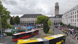 Gelungene antifaschistische Aktionseinheit gegen AfD-Kundgebung