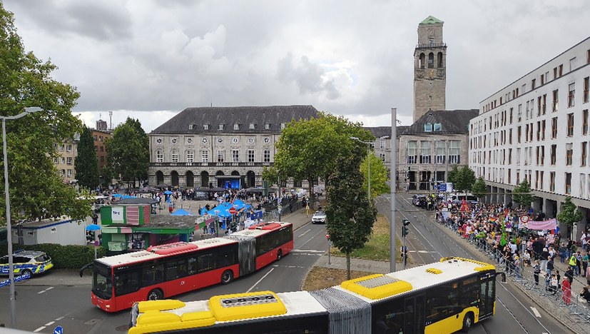 Gelungene antifaschistische Aktionseinheit gegen AfD-Kundgebung