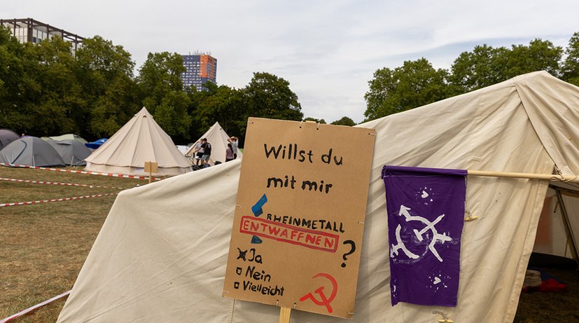 Rheinmetall-Entwaffnen-Camp mit 300 Zelten gestartet