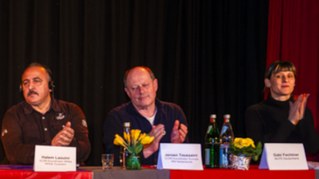 Protest gegen Visumsverweigerung für Gabi Fechtner und -Behinderung von Hatem Laouini