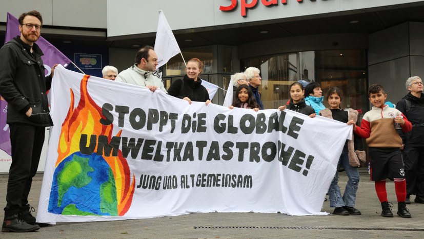 Gelsenkirchen: 300 bis 400 Passanten hörten zu