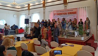 Theoretisches Seminar der Weltfrauenkonferenz - Auftakt mit nepalesischer Zeremonie