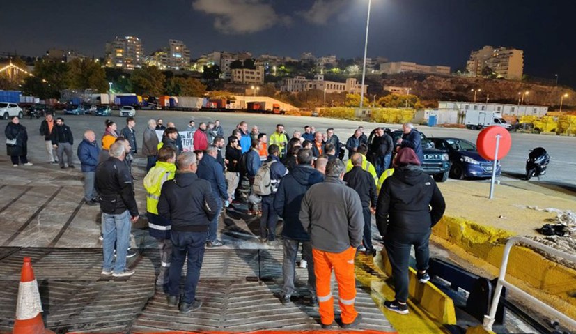 Streikversammlung der P.E.N.E.N-Seeleute beschließt Verlängerung ihres Streiks