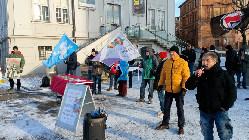 Überparteiliche Kundgebung „Solidarität mit dem Volk von Venezuela gegen die US-Aggression!"