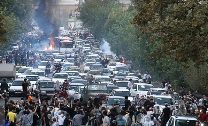 Proteste weiten sich aus - Arbeiterorganisationen veröffentlichen gemeinsame Erklärung