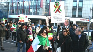 Monarchistisch geprägte Iran-Demo