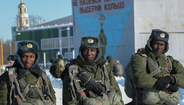 Mal mehr, mal weniger freiwillig: Ausländische Kämpfer in der Russischen Armee