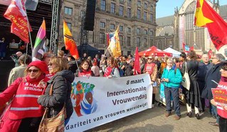 Kämpferische Frauenbewegung belebt sich in Deutschland und weltweit