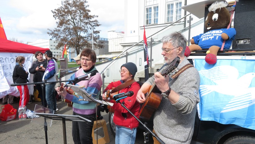 Gera: Protest gegen völkerrechtswidrigen Angriffskrieg und gegen Merz-Regierung