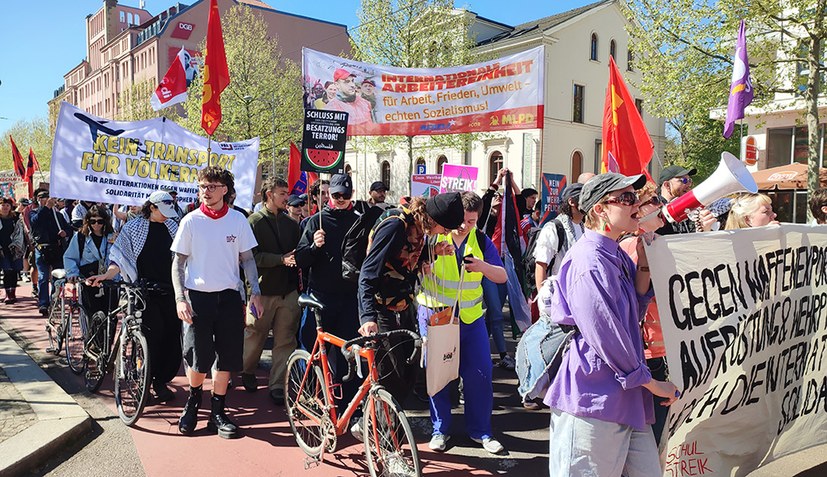 1. Mai: Mehr Teilnehmerinnen und Teilnehmer als letztes Jahr - Wirtschaftliche und politische Fragen durchdringen sich