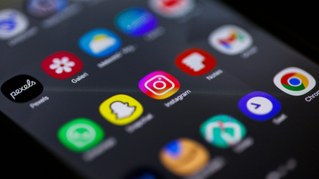 „Gefährliche Apps – im Netz der Datenhändler“