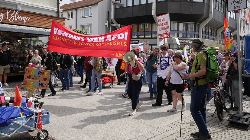 800 beim Protest gegen AfD-Landesparteitag Baden-Württemberg