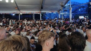 Große Freude beim Public Viewing in Stuttgart