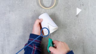Arbeitskampf vor dem Tor: Bastelanleitung für Snackbecher