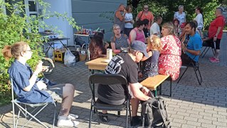 Halle an der Saale: Antifaschistisches Nachbarschaftsfest in der Powerwoche